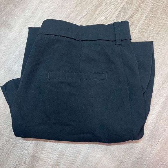 ✨Like New✨ Torrid studio pant size 10Short - Picture 5 of 5